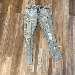American Eagle distressed cropped jeans